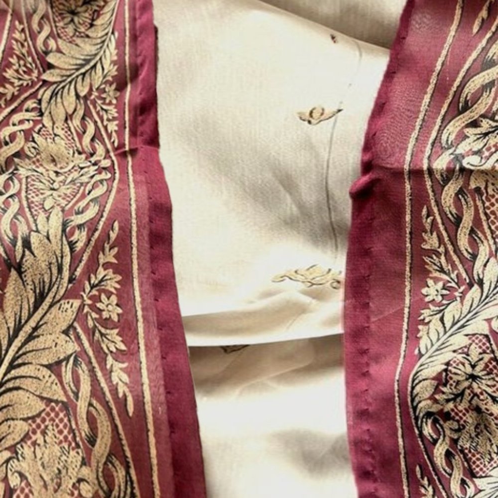 Croscill Classics Empress Imperial Gold/ Burgundy Sheer metallic curtain scarf
